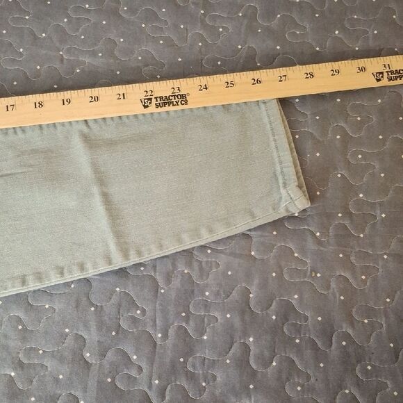 Calvin Klein Cropped Skinny Stylish Light Gray Jeans size 8 - Picture 6 of 6